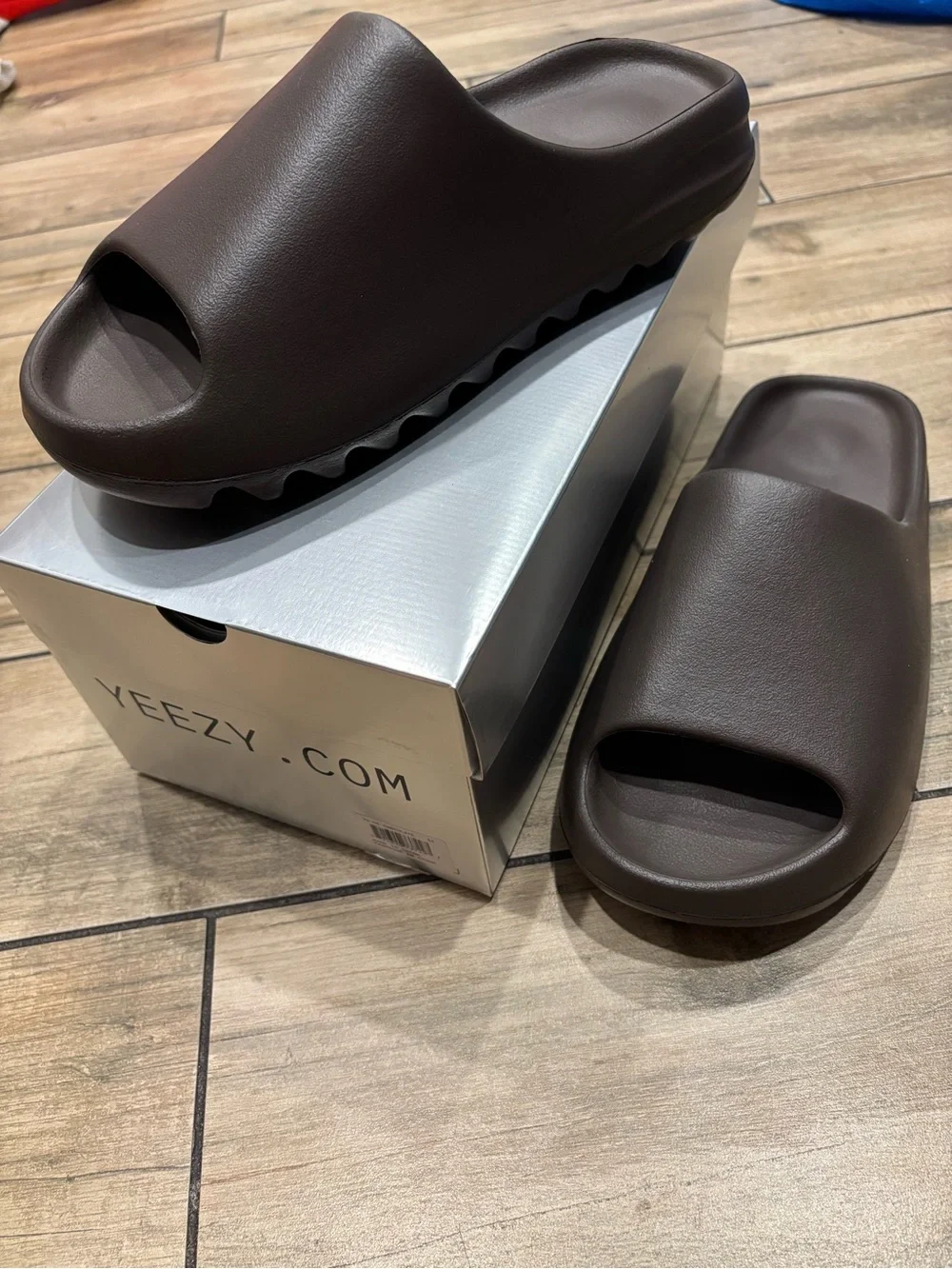 Brand New Yeezy Slide Chocolate YS-01 Size 11 Brown Foam Slide Sandals with Box